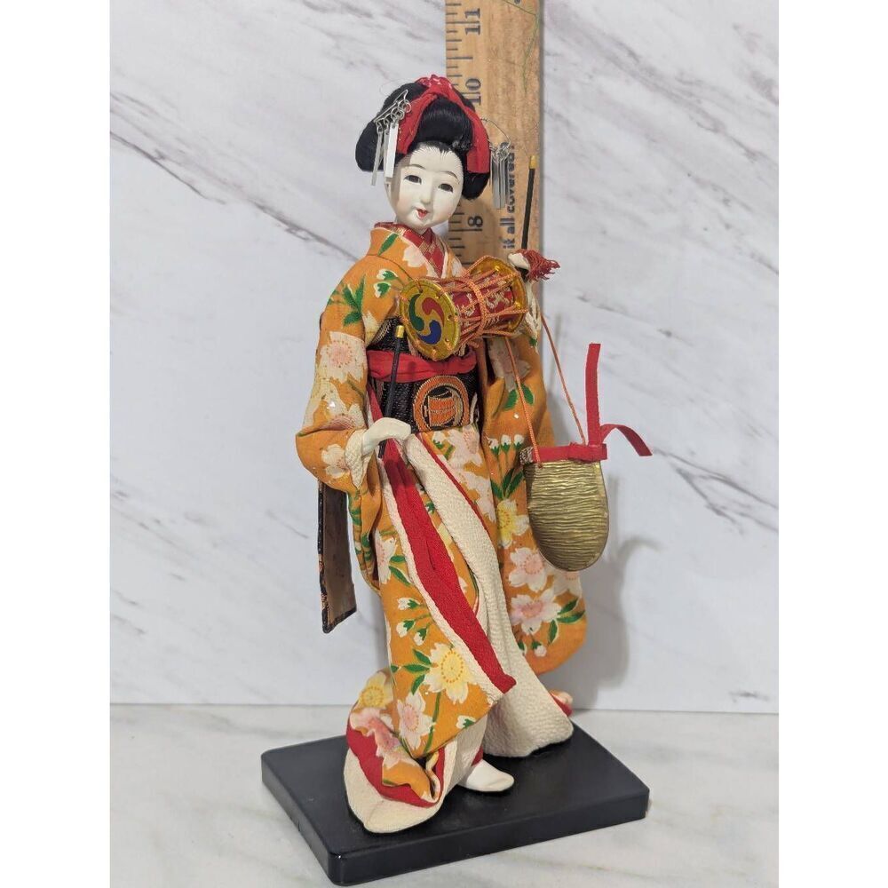 Vintage Japanese Geisha Doll With Fine Accessories Dolls 10"